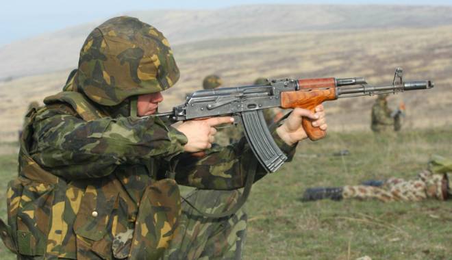 Peste o sută de militari din Constanța, mobilizați. Brigada 9 Mecanizată și Forțele Navale trimit cei mai mulți oameni - sutedemilitari-1458587897.jpg