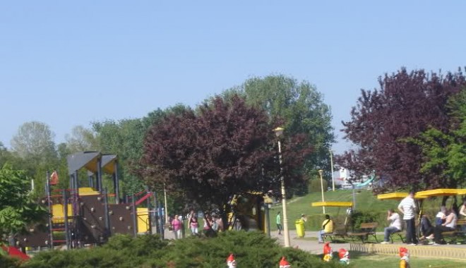 Vreme însorită și caldă, astăzi, la Constanța - tabacarie1338587880-1373926802.jpg