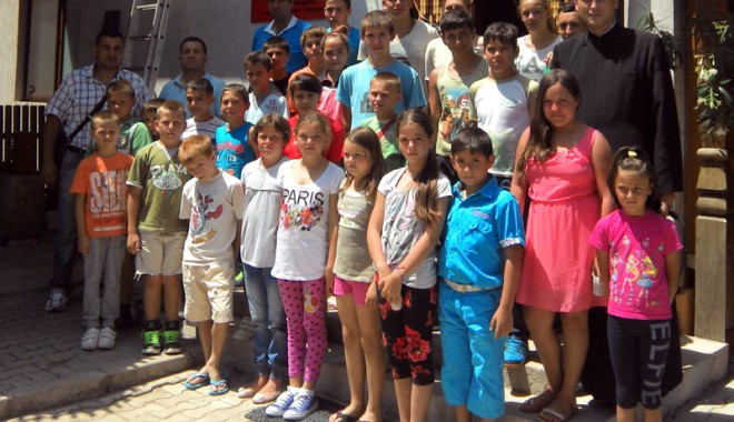 Tabără gratuită pentru copiii nevoiași din Mangalia - tabaragratuitacopiinevoiasi-1404840396.jpg