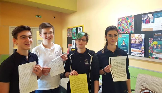 Elevii Liceului Teoretic Educațional Center, premiați cu tabere la Oxford - tabereoxford-1554669721.jpg