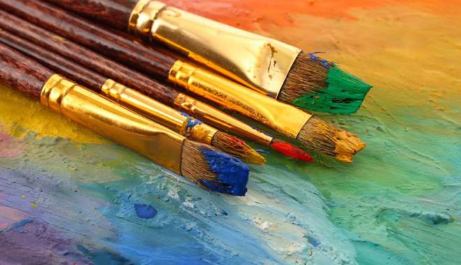 O talentată elevă de clasa a VII-a  își vernisează expoziția la Mangalia - talentataeleva-1424197179.jpg