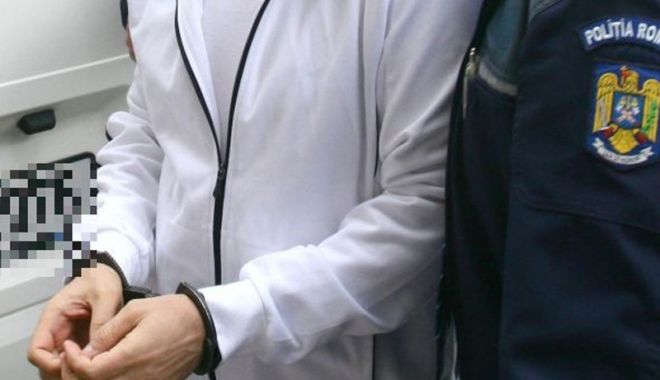 Copil de 14 ani, reținut de polițiști pentru trei tâlhării. Le smulgea telefoanele din mână și fugea - talharie-1533279699.jpg