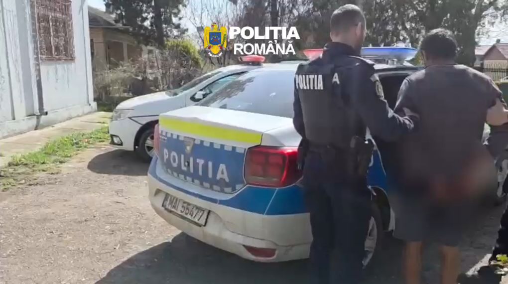 Bărbat reținut de polițiști după o tâlhărie asupra unei femei de 90 de ani în Chirnogeni - talharie-1776174264.webp