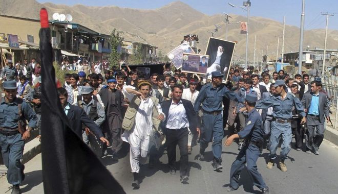Talibanii au cucerit a noua capitală de provincie din Afganistan - talibaniiaucucerit-1628717283.jpg