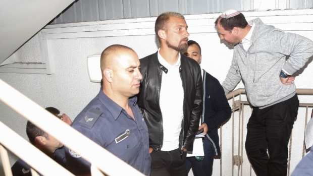 Gabi Tamaș, AREST LA DOMICILIU. Fotbalistul a fost pus sub CONTROL JUDICIAR - tamas39792900-1553693983.jpg
