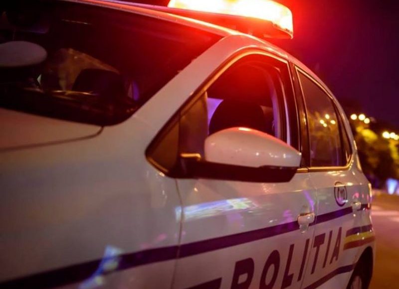 Prins la volan fără permis pe străzile din Mangalia, un tânăr a apelat la un gest neașteptat