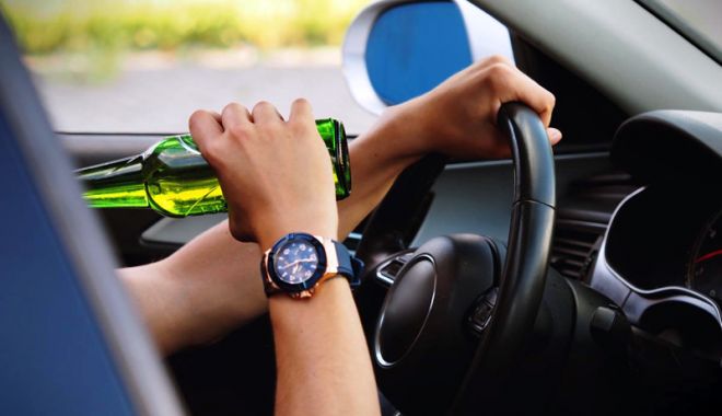 Tânăr reținut pentru că a condus beat și fără permis în Ovidiu - tanarretinut-1517940097.jpg