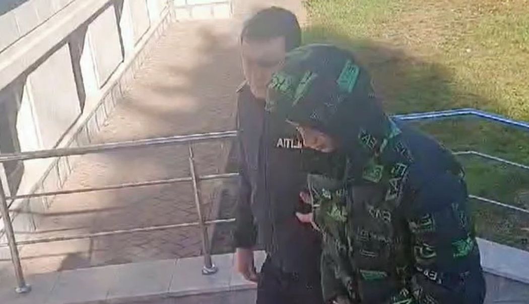 Tânărul care şi-a înjunghiat mortal prietenul la o petrecere de majorat,  arestat preventiv - tanarul-care-sia-injunghiat-prie-1731913638.jpeg