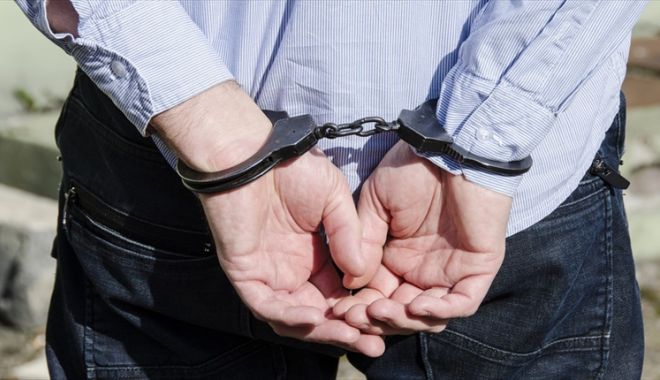 Mandat pus în aplicare de polițiștii constănțeni - tanarulcarealovitunpolitistafost-1541407290.jpg
