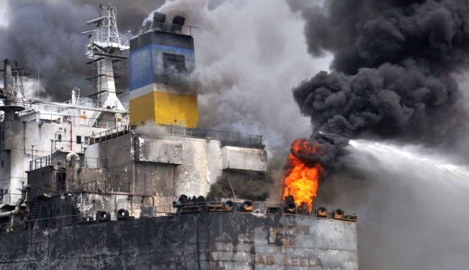 Galerie FOTO-VIDEO / 7 navigatori MORȚI în incendiul de pe un tanc petrolier. Unde s-a petrecut TRAGEDIA - tanc2-1589375144.jpg
