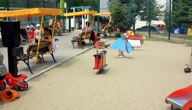 Țara Piticilor  devine Tărâmul magic  al Crăciunului. Parcul  se închide două săptămâni - tarapiticilorrapsodia2-1478883233.jpg