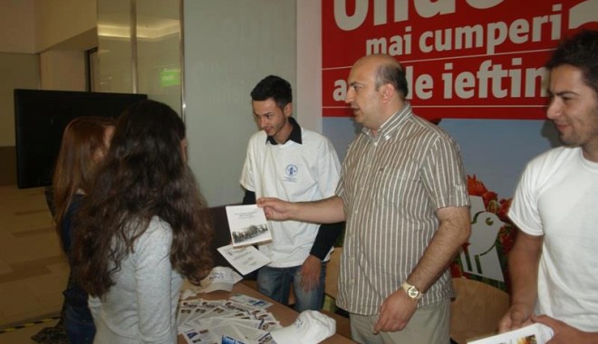 Hai la Târgul de Cariere! - targcariere-1368433936.jpg