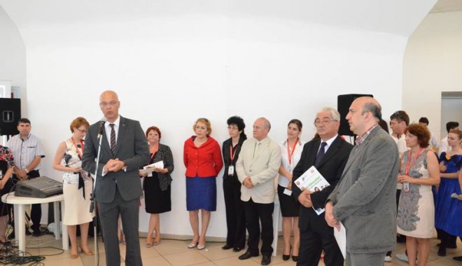 Agendă bogată la Târgul Ofertelor Educaționale - targeducational-1369222118.jpg
