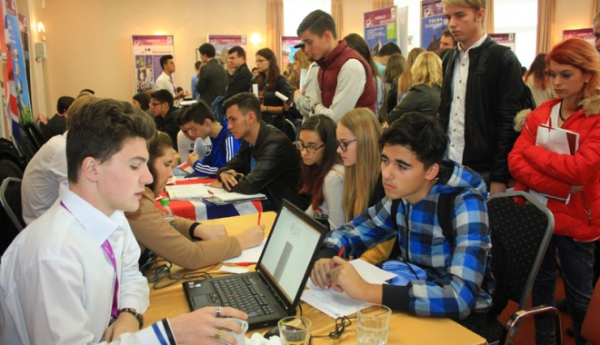 INFORMAȚIE IMPORTANTĂ PENTRU ELEVII DE CLASA A VIII-a - targeducationalhotelibis29147499-1495090286.jpg
