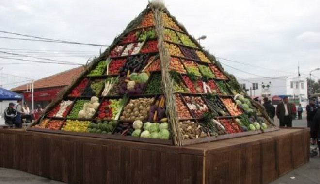 Încep târgurile de toamnă la Cernavodă - targtoamna-1378286016.jpg