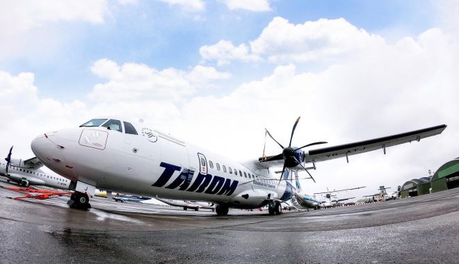 AVION TAROM, LOVIT DE FULGER! - tarom1-1711350958.jpg