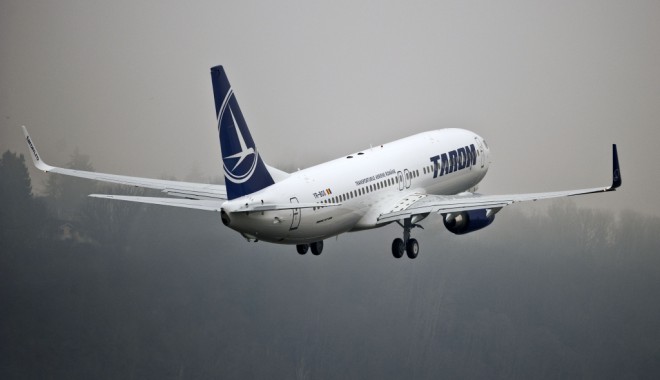 Angajații TAROM ar putea declanșa GREVĂ GENERALĂ pe 14 noiembrie! - tarom737800flyawayfromboeingfiel-1352395283.jpg