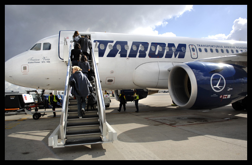 TAROM: Două zboruri spre Grecia, anulate astăzi - tarombunecok-1319092355.jpg