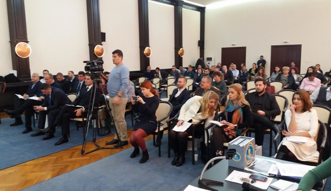 Ce spune Decebal Făgădău despre creșterea taxelor și impozitelor locale, la Constanța - taxa-1514455032.jpg