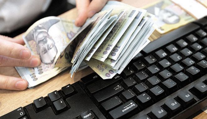 Vești bune pentru românii cu credite în lei. ROBOR la trei luni scade semnificativ - taxa-1533650815.jpg
