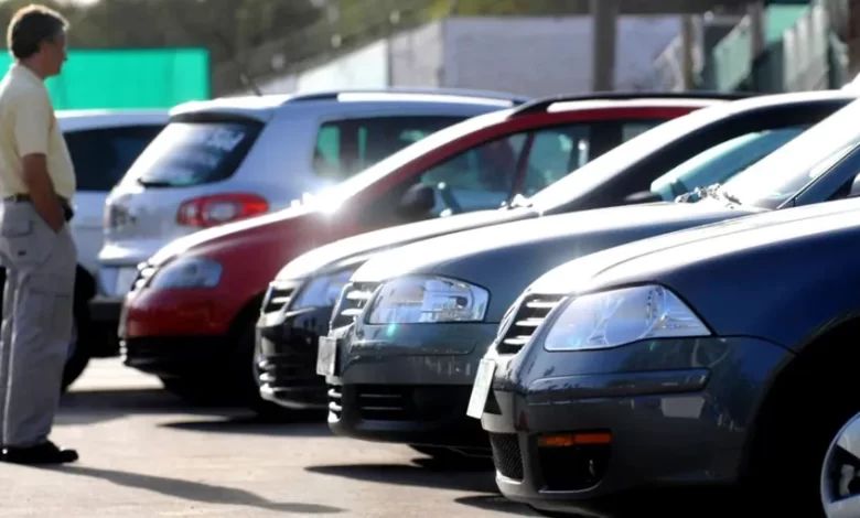 Taxa auto de mediu ar putea intra în vigoare de la 1 ianuarie 2026. Șoferii cu mașini vechi, cei mai afectați