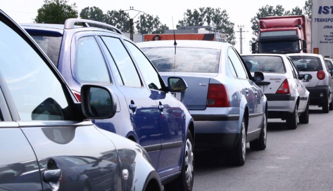 CUM POȚI SCĂPA DE PLĂTIREA TAXEI AUTO? - taxaauto-1349126311.jpg