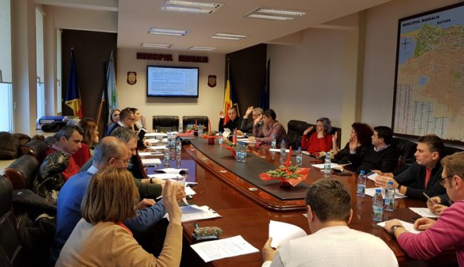 Taxele și impozitele locale pentru 2019, votate de consilierii locali din Mangalia - taxelesiimpozitele-1545414272.jpg