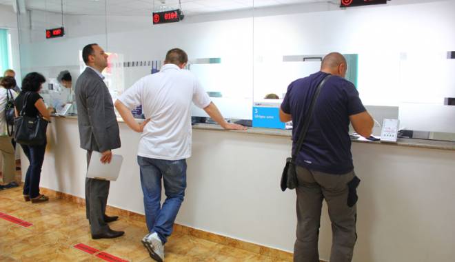 Constănțeni, atenție! Trei zile libere la Impozite și Taxe - taxesi1432226100-1496147158.jpg