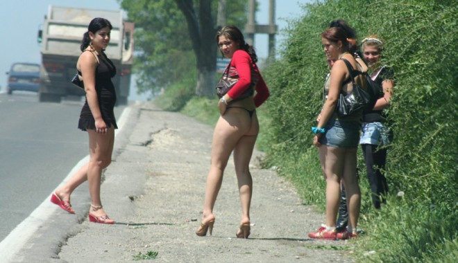 Taximetrist reclamat la Poliție de o prostituată - taximetristreclamatpolitieprosti-1414082412.jpg
