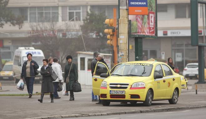 Guvernul a stabilit condiții mai riguroase pentru taximetriști - taxiugara-1453906201.jpg
