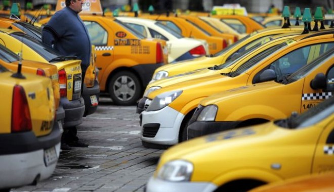 Cum sunt tâlhăriți taximetriștii de clienți - taxiuri-1319896366.jpg