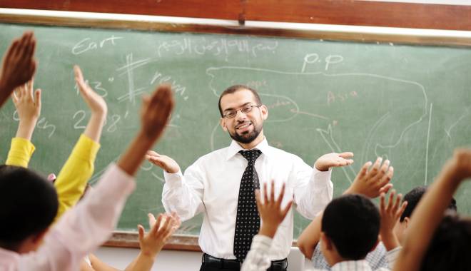 Și o veste bună - cresc salariile în învățământ - teacher-1425293132.jpg