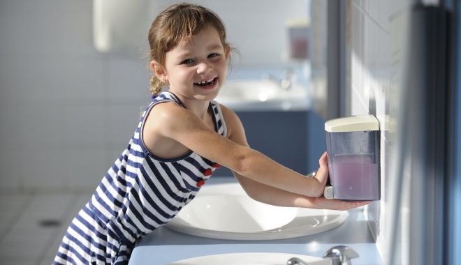 Revine apa caldă, la punctele termice afectate din Constanța - teachyourchildtobeahandwashingsu-1690100304.jpg