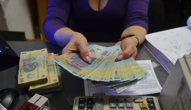Economistul-șef BNR: Înțeleg că cei 7 administratori din Pilonul II se gândesc să se retragă din România - teancbanifisc-1551088626.jpg