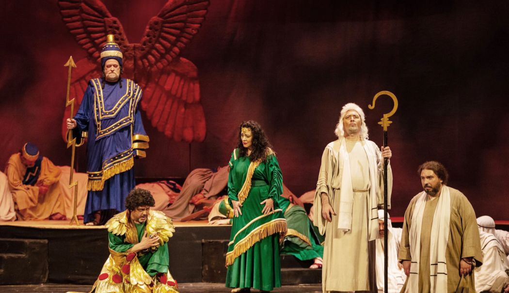 Două spectacole din genuri diferite pe scena Teatrului 