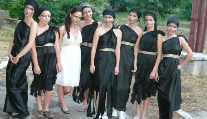 Festivalul de Teatru antic la Constanța, în regia și distribuția elevilor - teatrulanticpentruelevi2-1310064982.jpg
