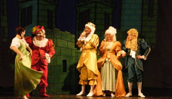Teatrul de Păpuși invită prichindeii la 