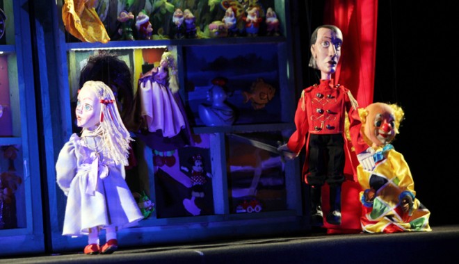 Spectacole pentru copii - teatrulelpis27-1366378061.jpg