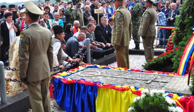 Klaus Iohannis a condamnat la Țebea “creșterea discursului totalitar” și „accentuarea manifestărilor extremiste”