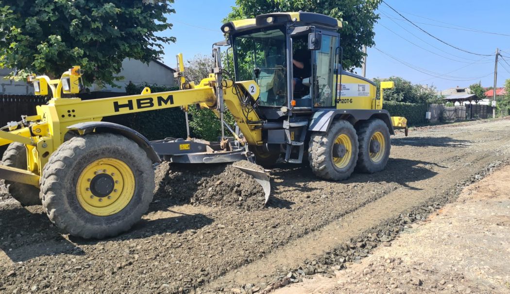 Primăria Techirghiol reabilitează mai multe străzi din oraş - techirghiol-lucrari-1725463401.jpg