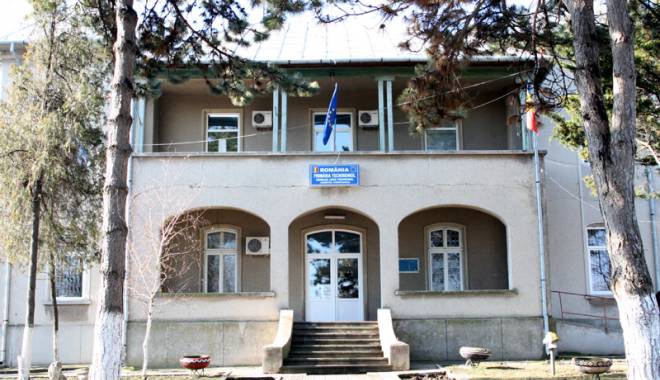 Se primesc dosarele pentru alimentele de la UE, la Primăria Techirghiol - techirghiolprimariesediu34133217-1454422893.jpg