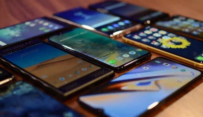 Român acuzat că a furat 4.500 de telefoane, de 3,3 milioane de euro, dintr-un depozit din Austria - telefoane-1597737892.jpg