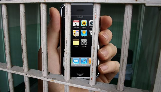 Peste 2.000 de telefoane mobile, descoperite în penitenciare în primele zece luni - telefon-1543137384.jpg