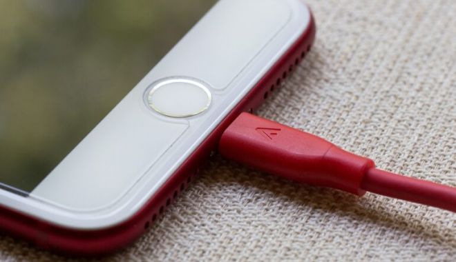 Reforma încărcătorului universal pentru dispozitivele electronice, aprobată de parlamentarii UE - telefon-1664885864.jpg