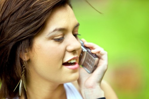 Din 2012 vorbim mai ieftin pe telefonul mobil - telefonmobil54-1324998912.jpg