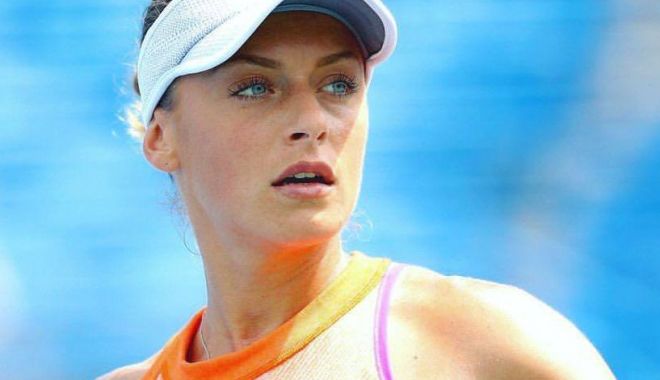 Tenis / Ana Bogdan, învinsă de Sara Errani în turul întâi, la Parma - tenisana-1621426570.jpg