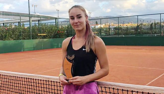 Tenis / Andreea Roşca, două titluri de campioană în turneul de la Heraklion - tenisandreeaonline2411-1606212138.jpg