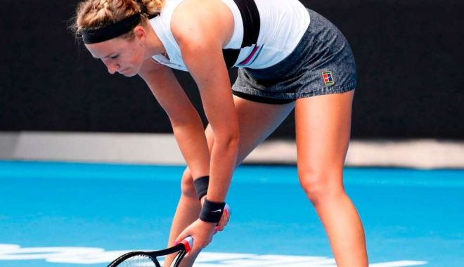 Tenis / Prima surpriză la Australian Open. O mare campioană a ieşit rapid din competiţie - tenisazarenka-1612886437.jpg