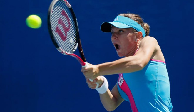 Simona Halep s-a retras în turul doi al calificărilor de la Dubai - tenishalep-1361118408.jpg