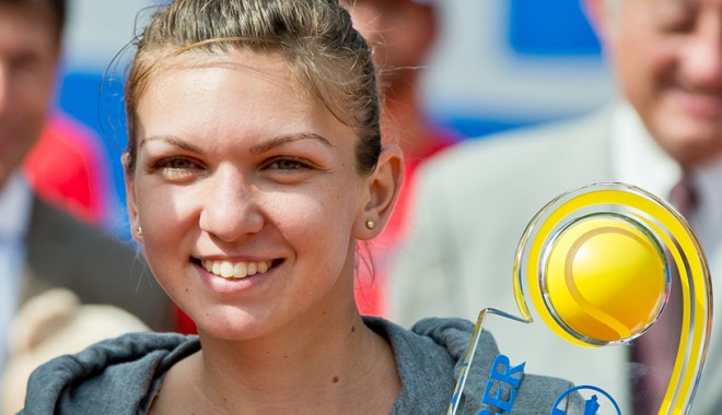 Simona Halep va da lovitura de începere la meciul Steaua - Dinamo - tenishalep-1393512172.jpg